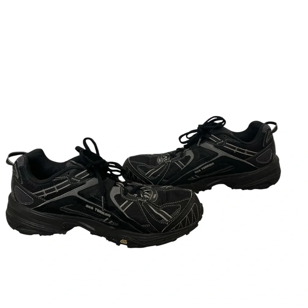 New Balance Men's All Terrain Black Athletic Shoes Size: 10